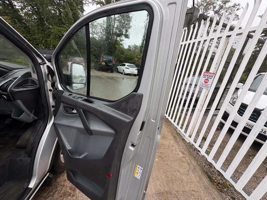 2017 Ford Transit Custom – Model: Transit Custom 290 Limited – WT17ACF