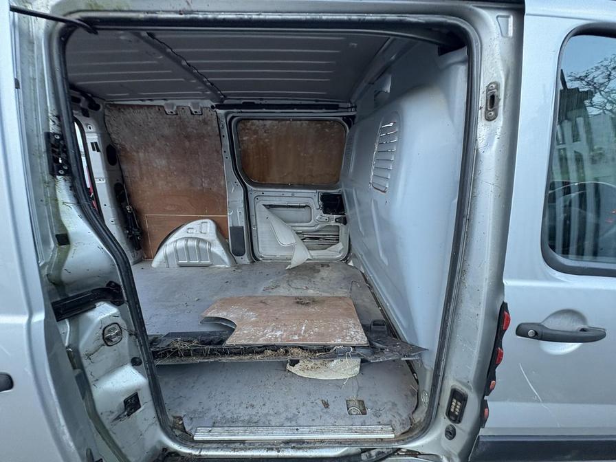 2015 Peugeot Expert – Model: Expert 1000 L1H1 Professional HDi – BD15AFN