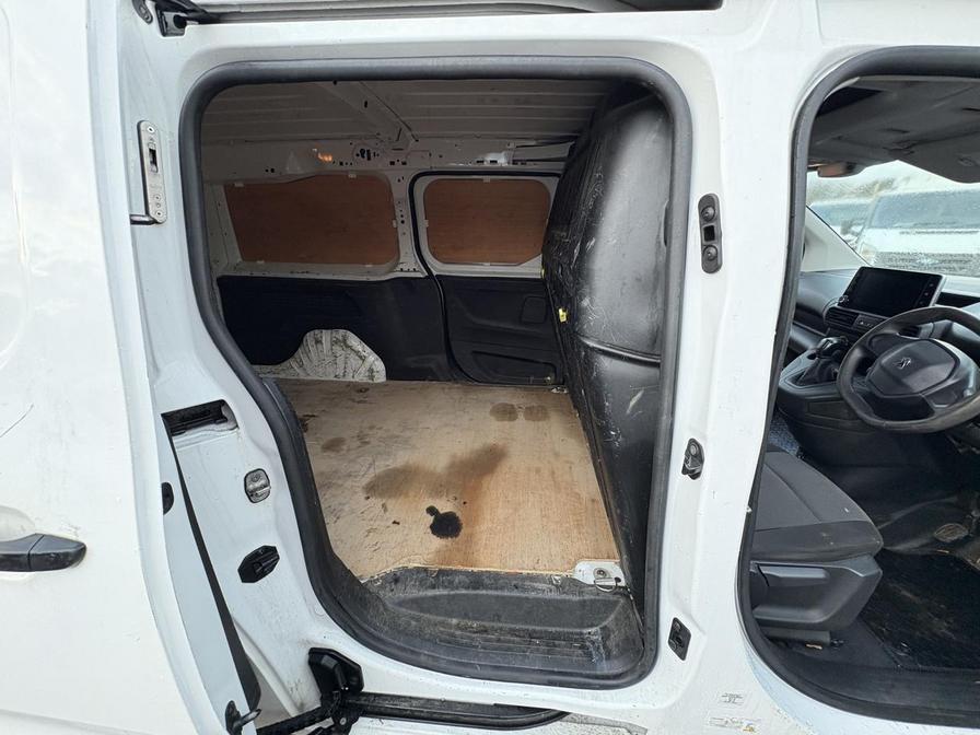 2021 Peugeot Partner – Model: Partner Professional L2 Blue HDi – NU21UHO