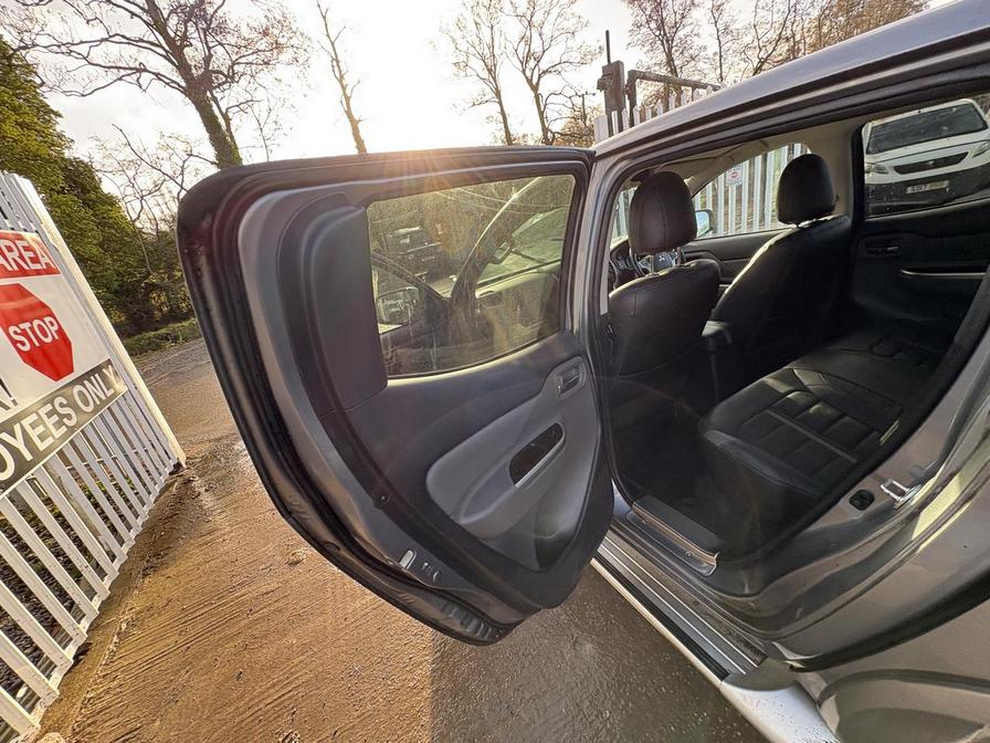 2018 Mitsubishi L200 – Model: L200 Barbarian DI-D Auto – VO68CZM