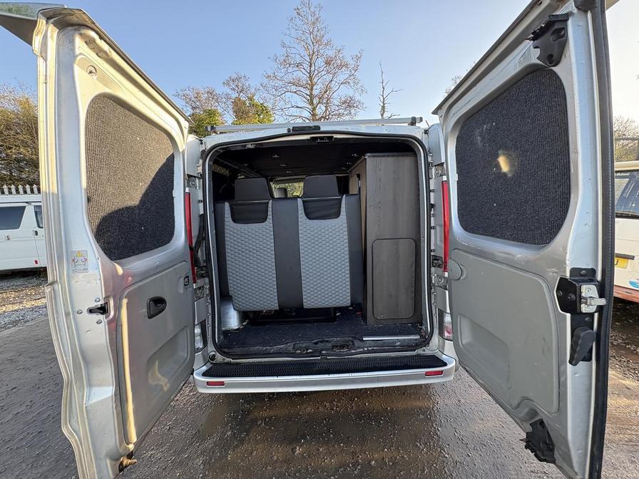 – Model:  – AC05DAW-DU61ZNF