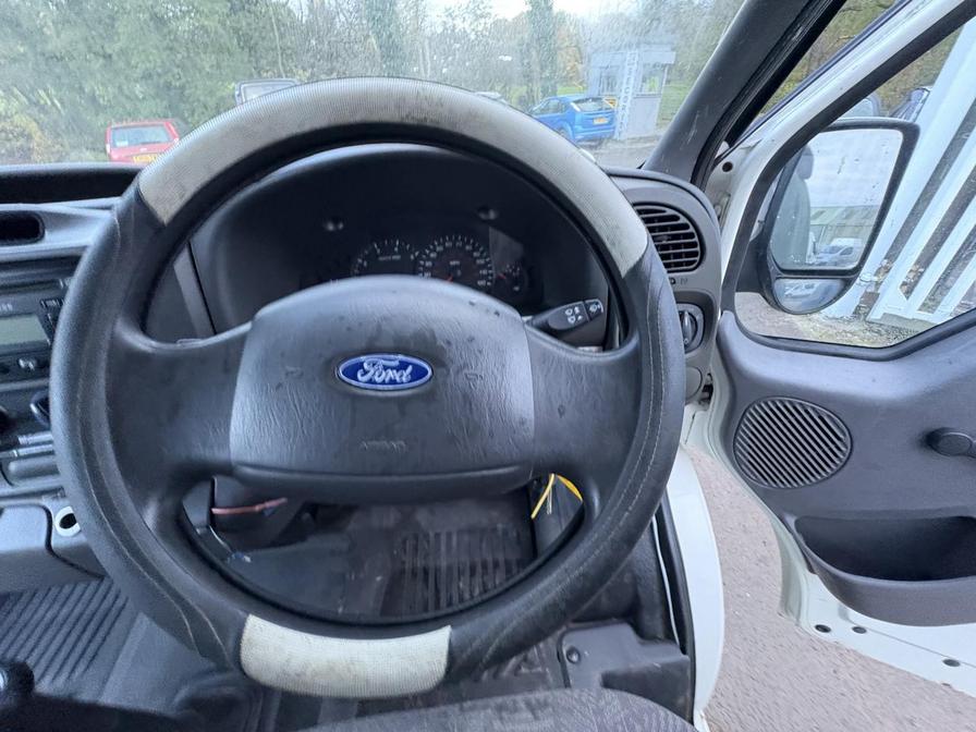 2005 Ford Transit – Model: Transit 350 LWB – YP55SOH