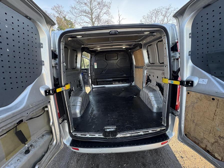 2018 Ford Transit Custom – Model: Transit Custom 300 Limited – WN68LNK