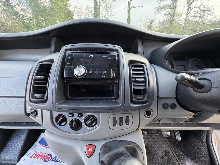 2013 Vauxhall Vivaro – Model: Vivaro 2700 CDTi 89 SWB – YJ62SNK