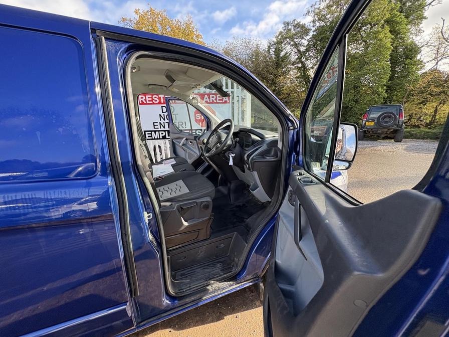 2014 Ford Transit Custom – Model: Transit Custom 290 Ltd E-Tech – EJ64FNM