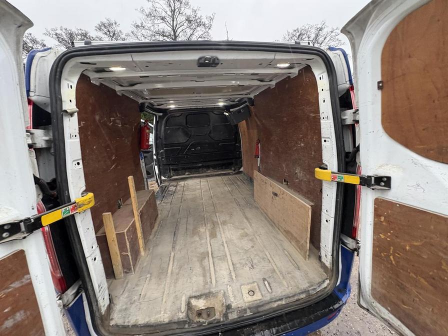 2022 Ford Transit Custom – Model: Transit Custom 300 Limited EcoBlue – YE22UPV