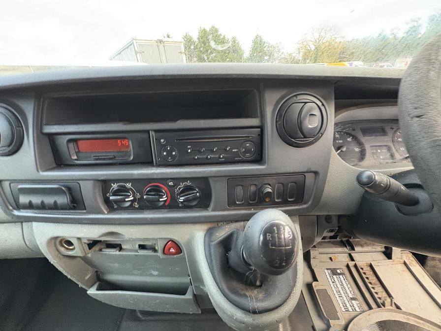 2006 Renault Master – Model: Master CCML35 dCi 100 MWB – FE56JHY