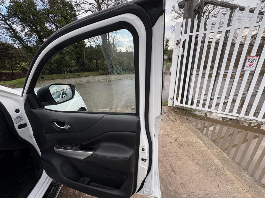 2016 Nissan NP300 Navara – Model: NP300 Navara Tekna dCi – BK66OFG