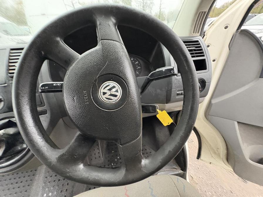 2007 Volkswagen Transporter – Model: Transporter T28 84 TDI SWB – BK57HCL