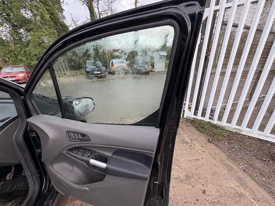 2019 Ford Tourneo Connect – Model: Tourneo Connect Zetec TDCi – WF69YBY