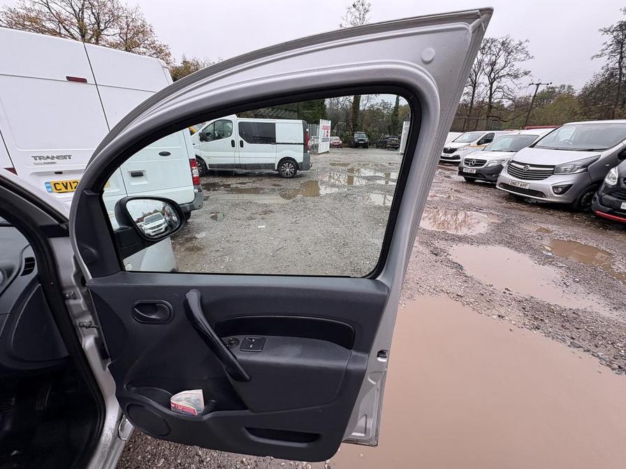 2015 Renault Kangoo Maxi – Model: Kangoo Maxi LL21 Core dCi – PK15FDC CHECK COOLANT