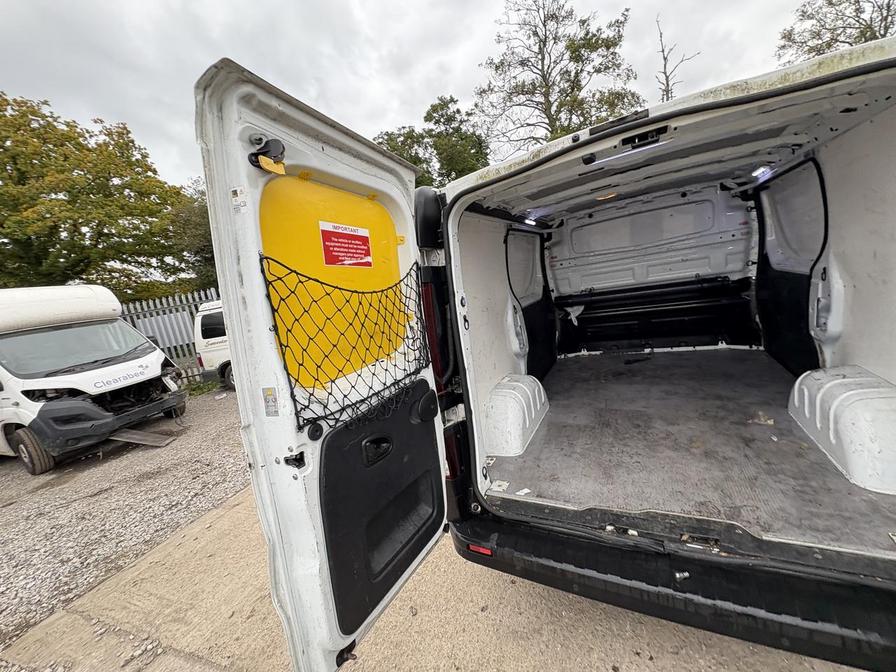 2017 Vauxhall Vivaro – Model: Vivaro  2900 CDTI ecoFLEX S/S – FN67FFX/J14YVR