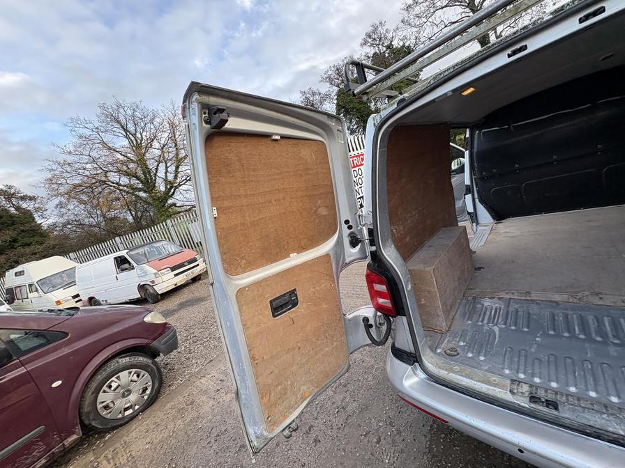 2016 Volkswagen Transporter – Model: Transporter T30 Trendline TDI BlueMotion Technology – GX66PVD