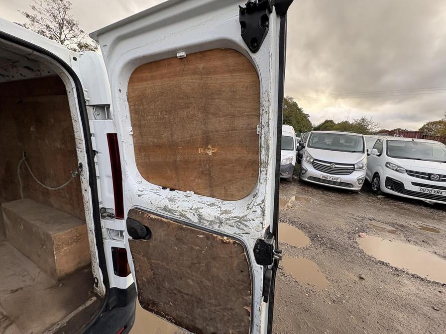 2017 Renault Trafic – Model: Trafic SL27 Business+ dCi – MC17WJO