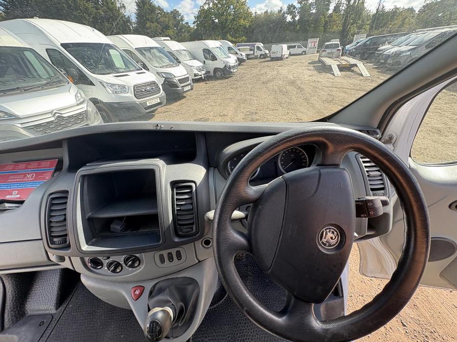 2011 Vauxhall Vivaro – Model: Vivaro 2700 CDTi 89 SWB – SG61KWF
