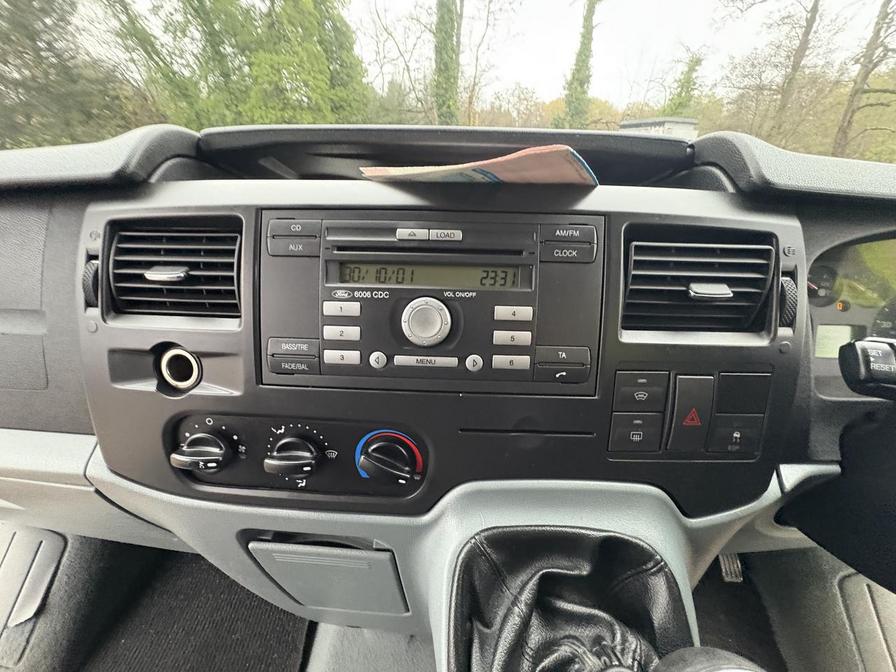 2010 Ford Transit – Model: Transit 140 T280 SWB Limited Touring – GY10XFF