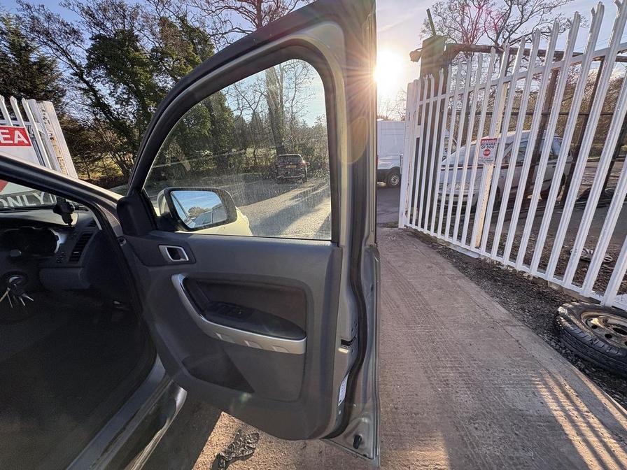 2013 Ford Ranger – Model: Ranger XLT 4×4 TDCi – AY13KEK