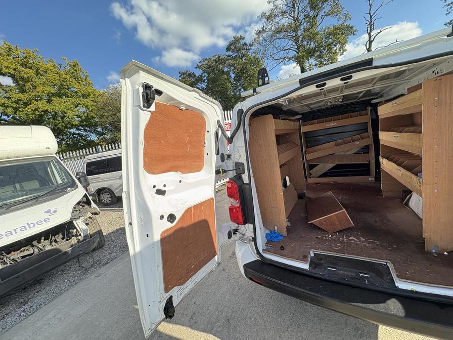 2020 Vauxhall Vivaro – Model: Vivaro 2900 Sportive S/S – YM69JWJ