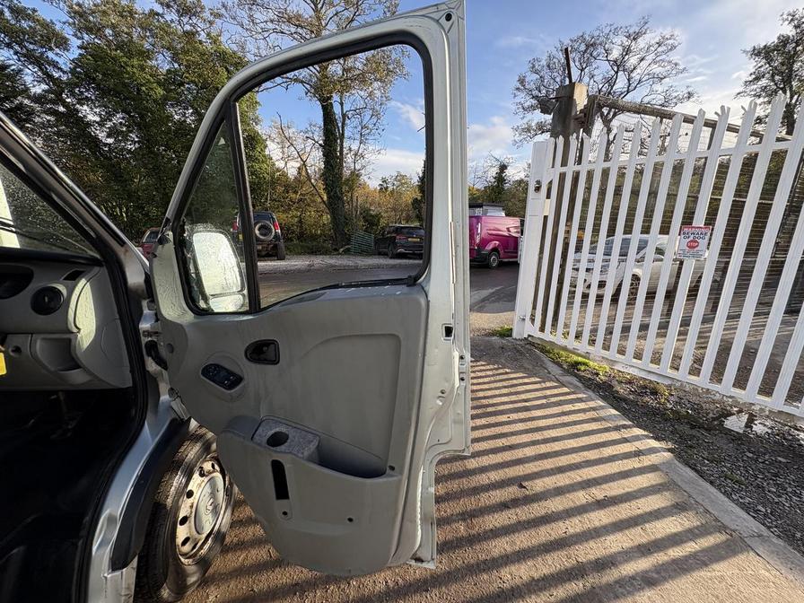 2005 Renault Master – Model: Master MM35 dCi 120 MWB – LT55EKO