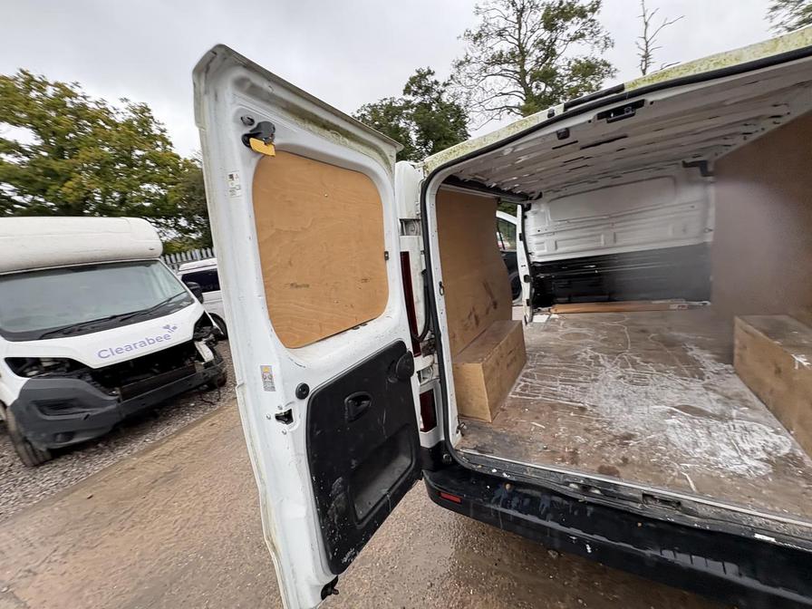 2021 Renault Trafic – Model: Trafic LL30 Business+ Energy dCi – YS21GCK