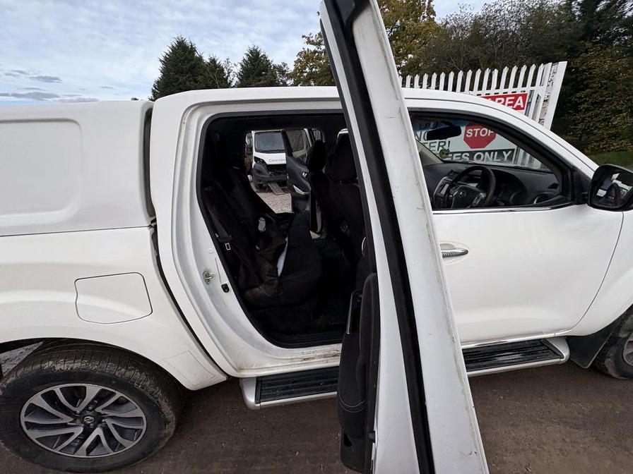 2017 Nissan Navara – Model: Navara N-Connecta dCi – SK17NXY