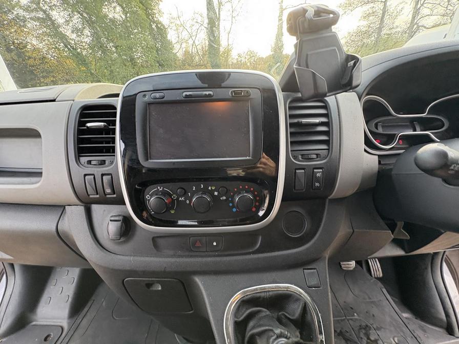 2018 Renault Trafic – Model: Trafic SL27 Sport Nav dCi – AK68COU
