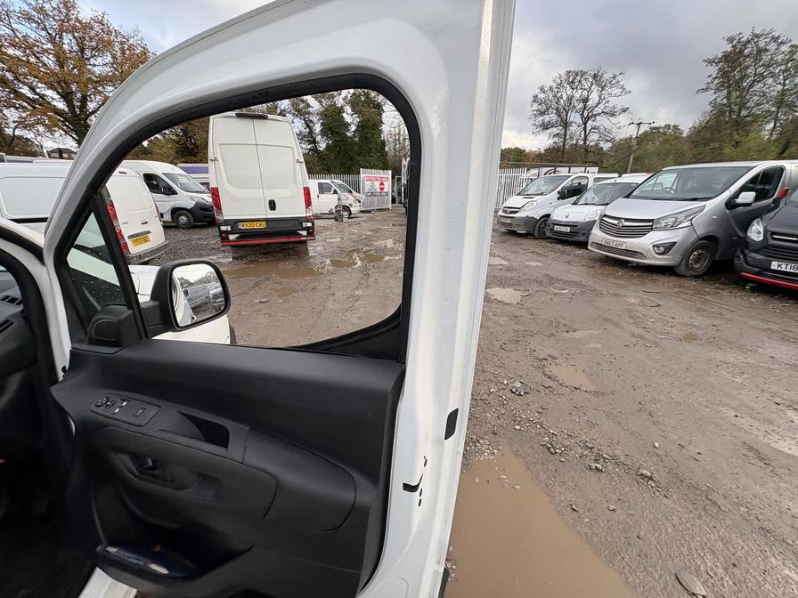 2020 Peugeot Partner – Model: Partner Professional L1 Blue HDi – CV20AMX