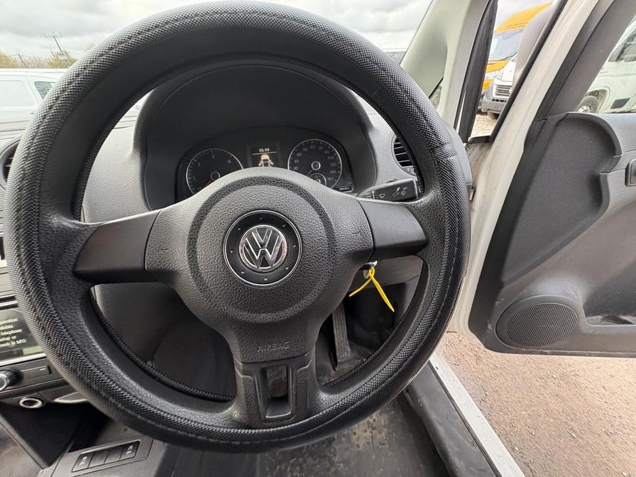 2014 Volkswagen Caddy MaxI – Model: Caddy Maxi C20 Startline TDI BlueMotion Technology – BN14FXE