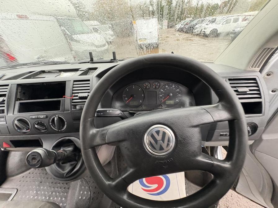 2005 Volkswagen Transporter – Model: Transporter Trendline SWB – CX55WOR