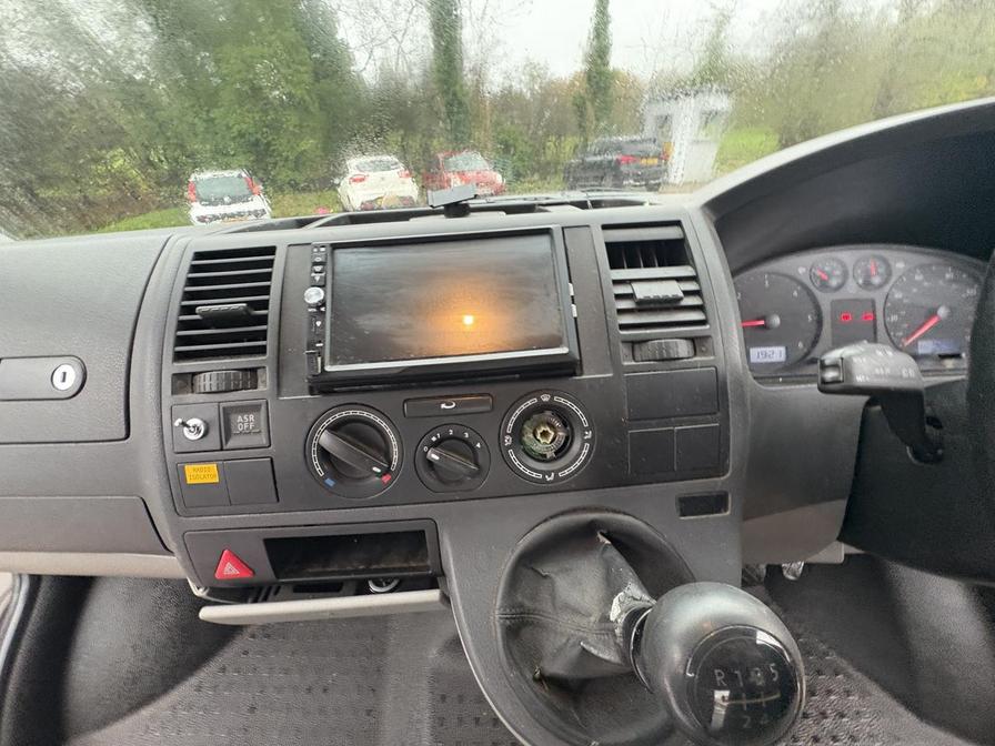 2006 Volkswagen Transporter – Model: Transporter T28 102 TDI SWB – FX56ZDH