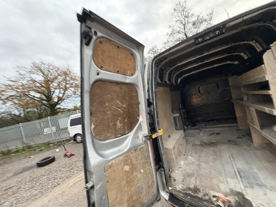 2014 Ford Transit Custom – Model: Transit Custom 270 Limited E-Tech – VE63PPZ