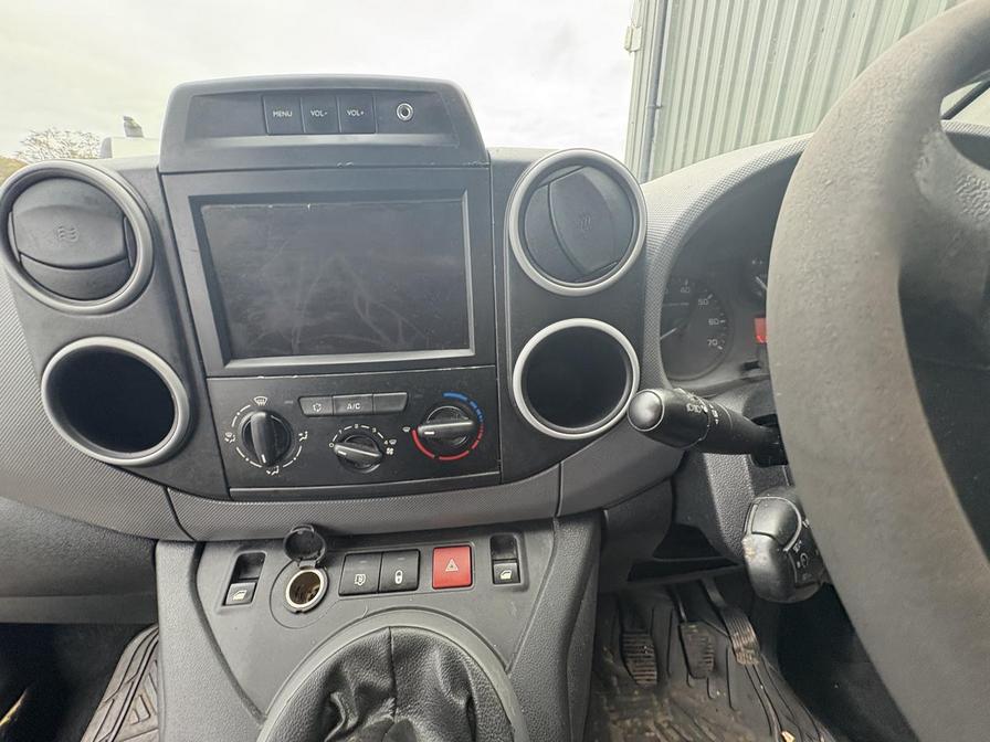 2018 Peugeot Partner – Model: Partner Professional L1 Blue HDi – KR68ETF