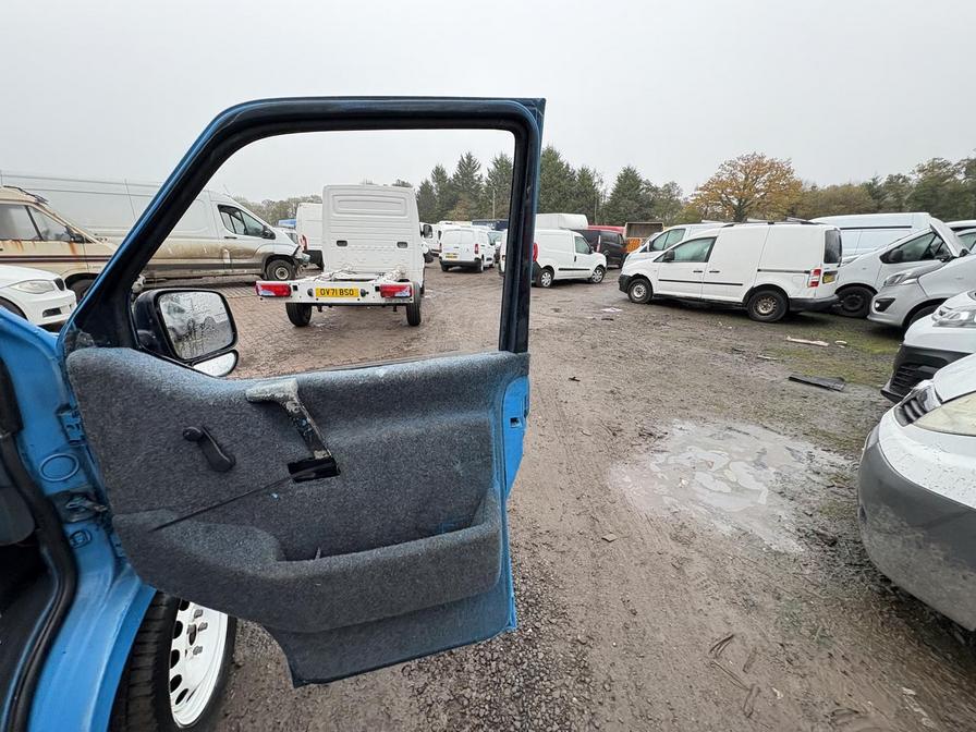 1999 Volkswagen Transporter – Model: 800 Special TD SWB – V269GBM