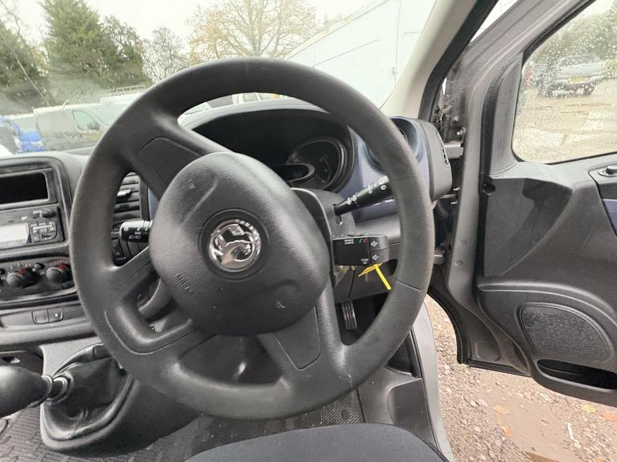 2018 Vauxhall Vivaro Combi – Model: Vivaro 2900 Combi CDTi ecoFLEX S/S – NK18CJU
