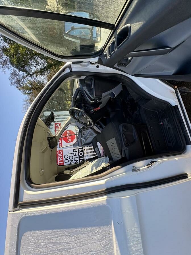 2017 Ford Transit Custom – Model: Transit Custom 270 Limited – HG17NTD