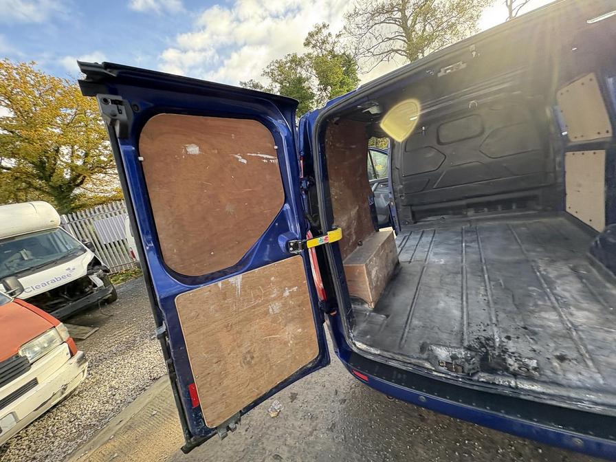 2014 Ford Transit Custom – Model: Transit Custom 290 Ltd E-Tech – EJ64FNM