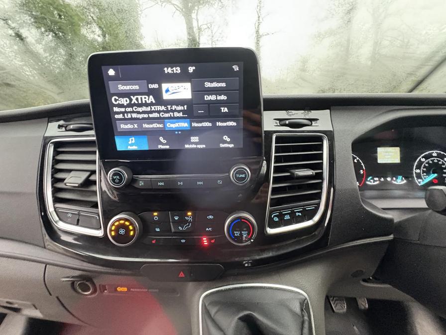 2022 Ford Transit Custom – Model: Transit Custom 300 Limited EcoBlue – YH22MYO