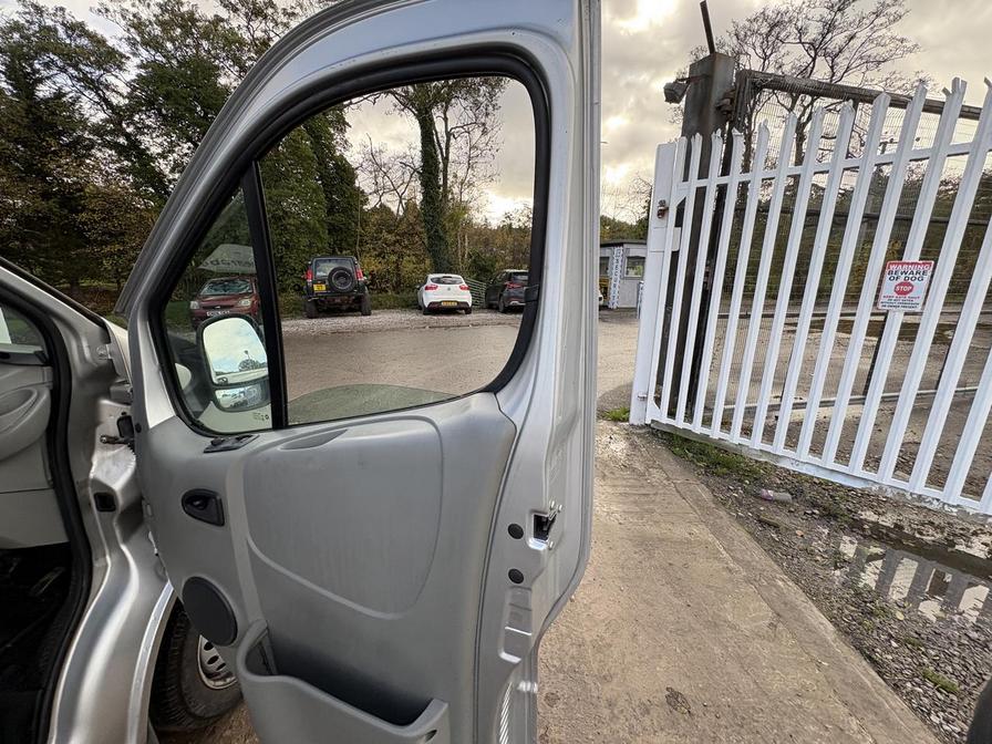 2011 Vauxhall Vivaro – Model: Vivaro 2700 CDTi 113 SWB – FG61YSY