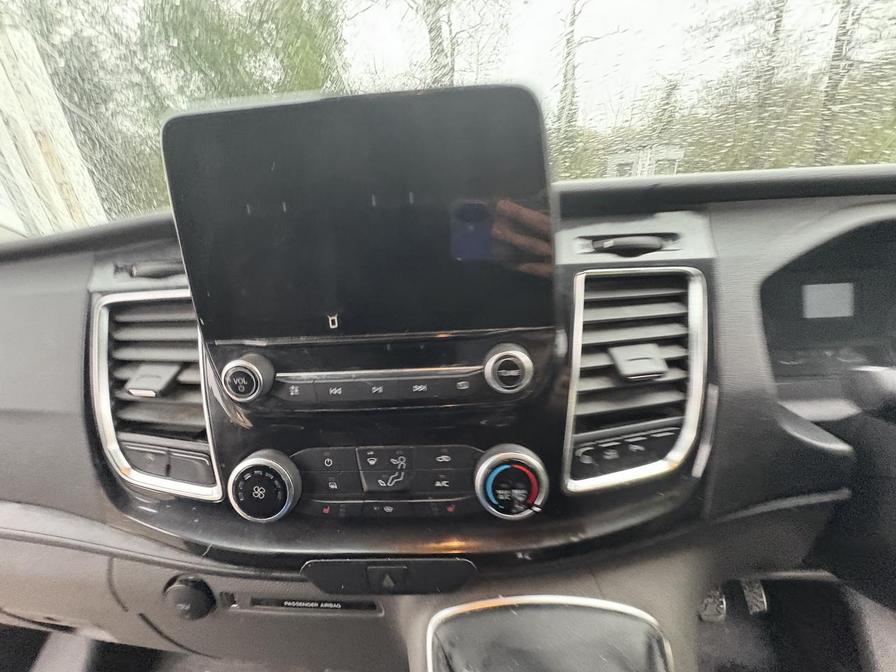 2022 Ford Transit Custom – Model: Transit Custom 300 Limited EcoBlue – YE22UPV