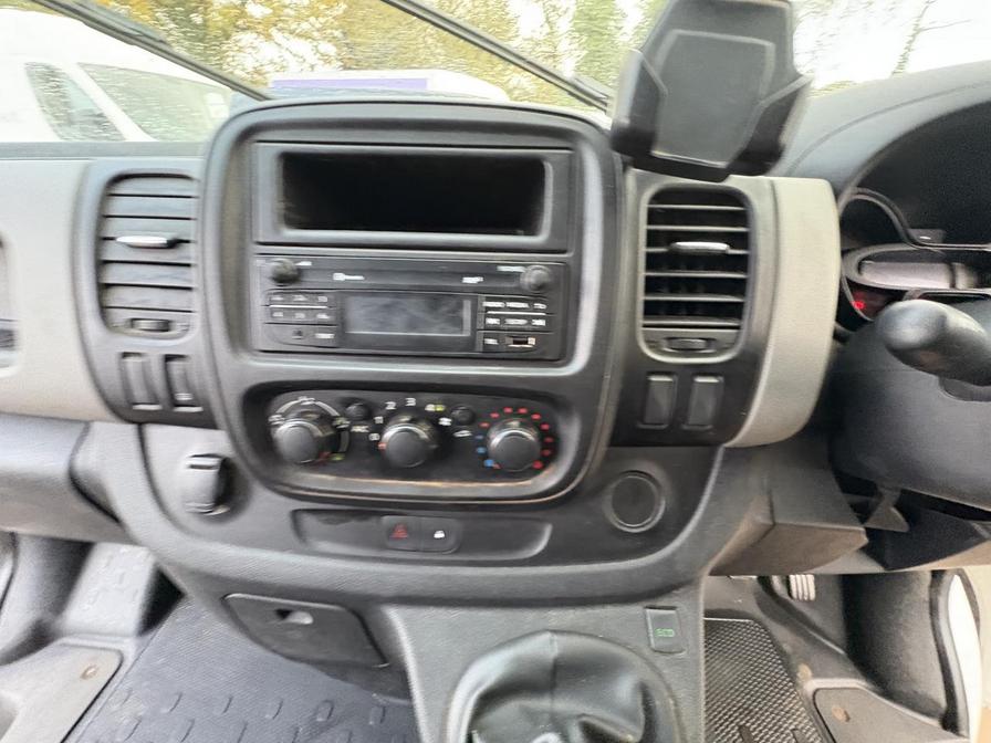 2017 Renault Trafic – Model: Trafic SL27 Business+ dCi – MC17WJO