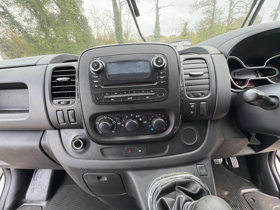 2017 Vauxhall Vivaro – Model: Vivaro  2900 Sportive CDTi – DN67TGE