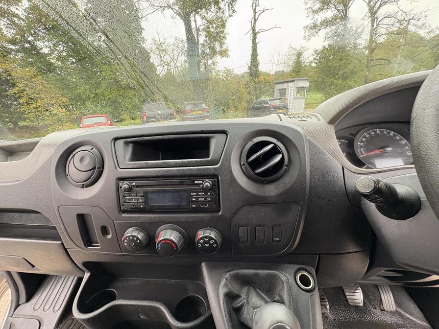 2017 Vauxhall Movano – Model: Movano L2H2 F3500 CDTI – DC66FXZ