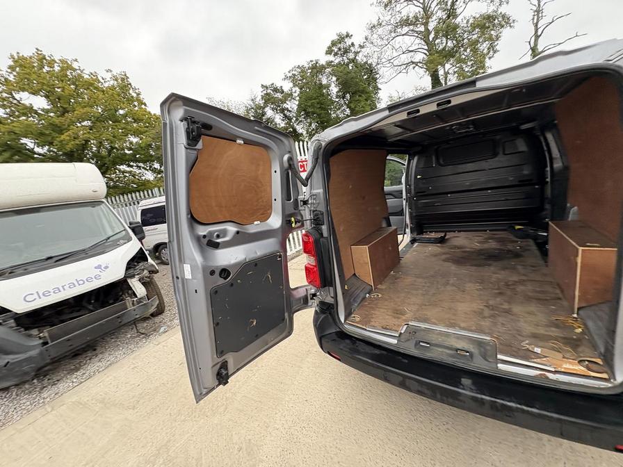 2020 Vauxhall Vivaro – Model: Vivaro 2900 Dynamic S/S – DV20AOK