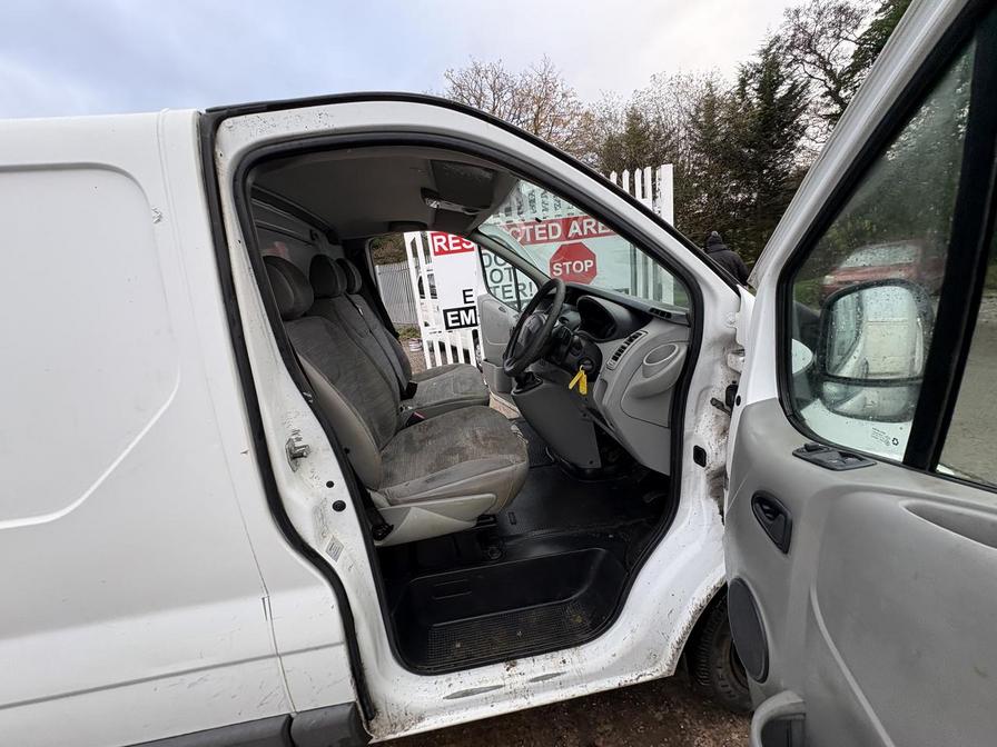 2014 Renault Trafic – Model: Trafic SL27 DCI – LC14XHJ