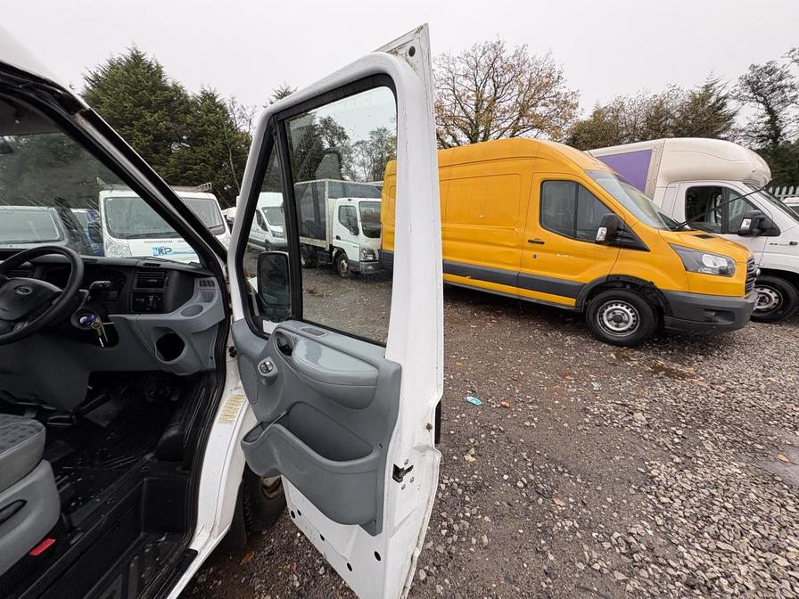 2012 Ford Transit – Model: Transit 115 T350 LWB Double Cab RWD – CV12XXF