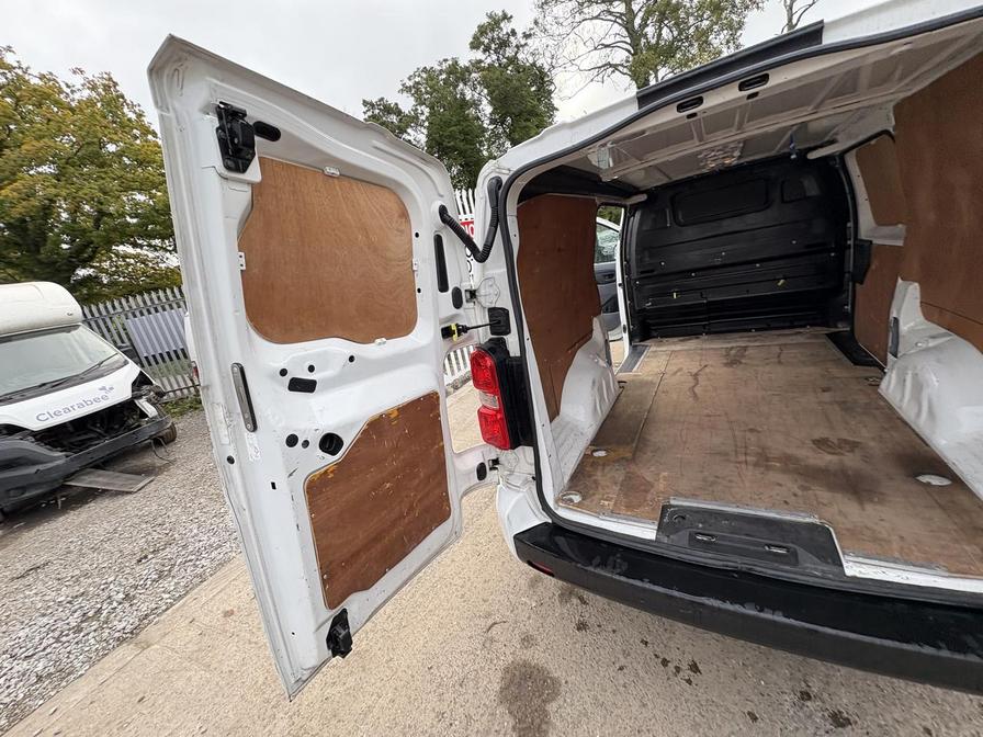 2019 Vauxhall Vivaro – Model: Vivaro 2900 Sportive S/S – DY69EKT