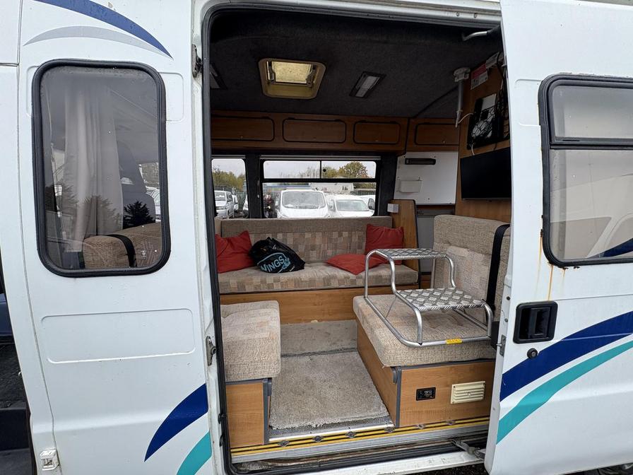 2002 Peugeot Boxer – Model: Boxer 320 LWB – GF02URW