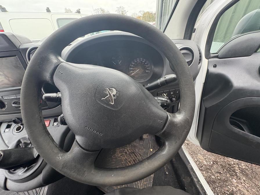 2018 Peugeot Partner – Model: Partner Professional L1 Blue HDi – KR68ETF