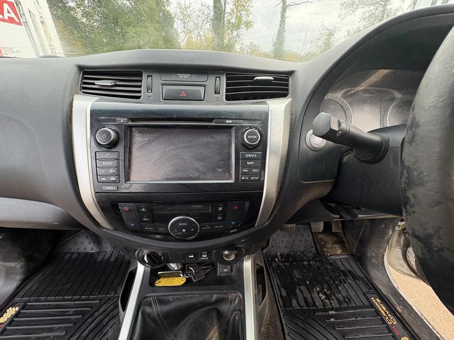 2017 Nissan Navara – Model: Navara N-Connecta dCi – SK17NXY