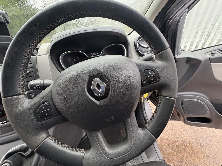 2019 Renault Trafic – Model: Trafic SL27 Sport Nav dCi – RF19KFJ